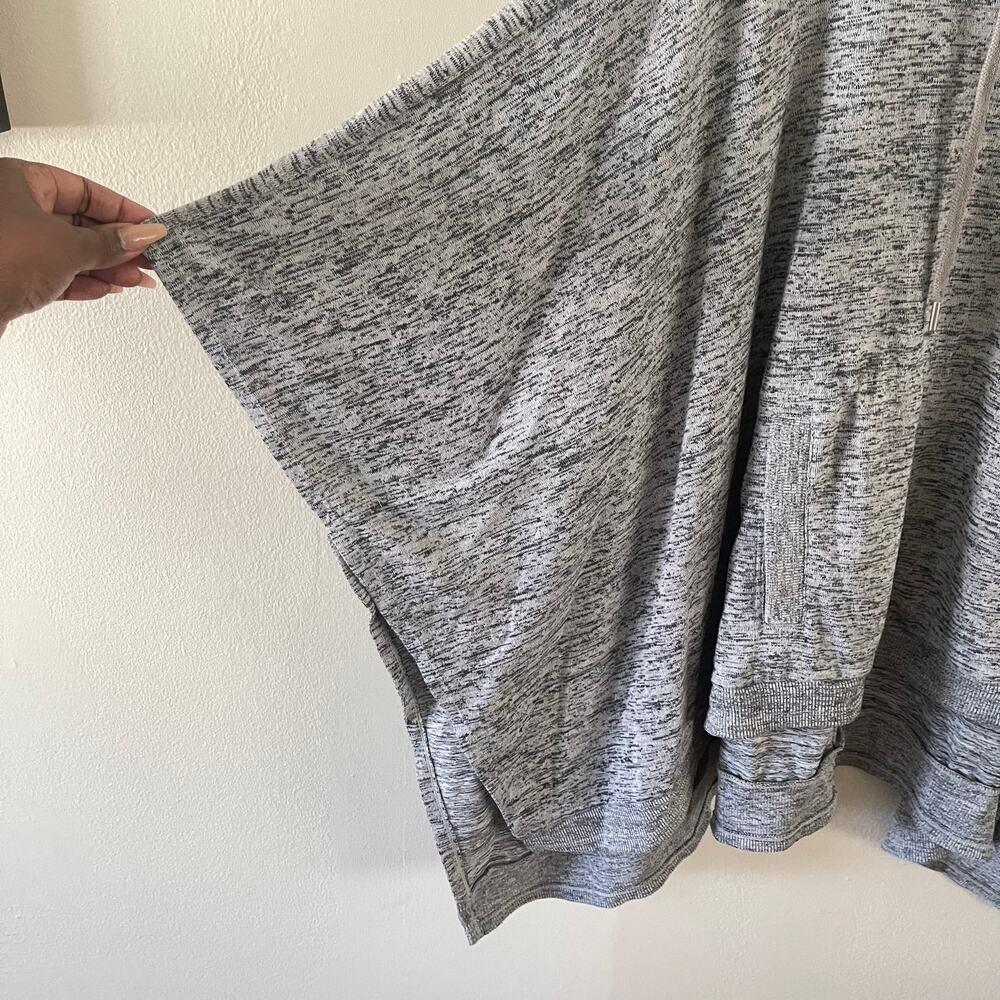 Athleta Techie Sweat Blissful Poncho Hoodie Womens Medium Heather Gray Pullover - Picture 4 of 9